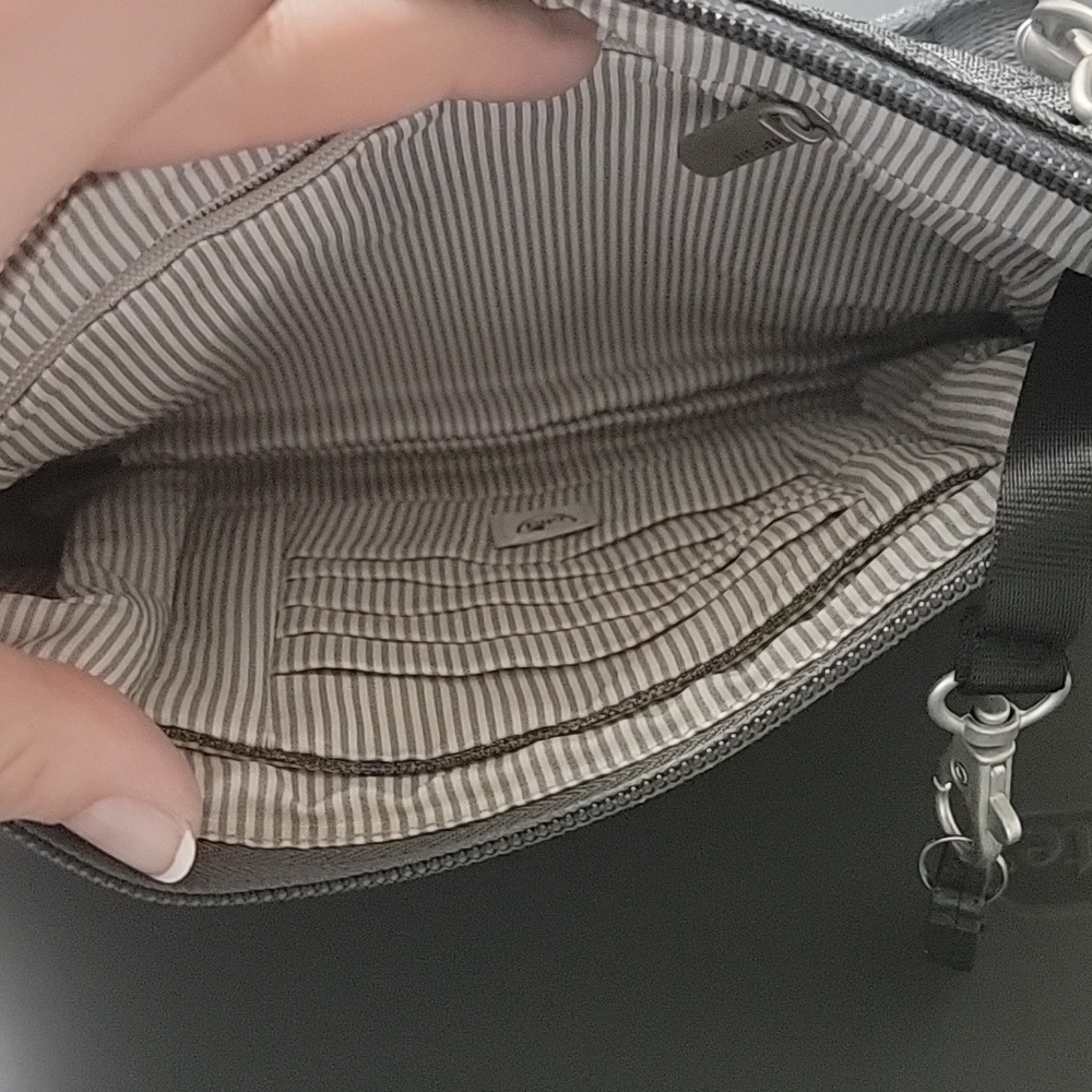 Womens Travelon Rfid Locking Purse NWOT - Picture 2 of 4
